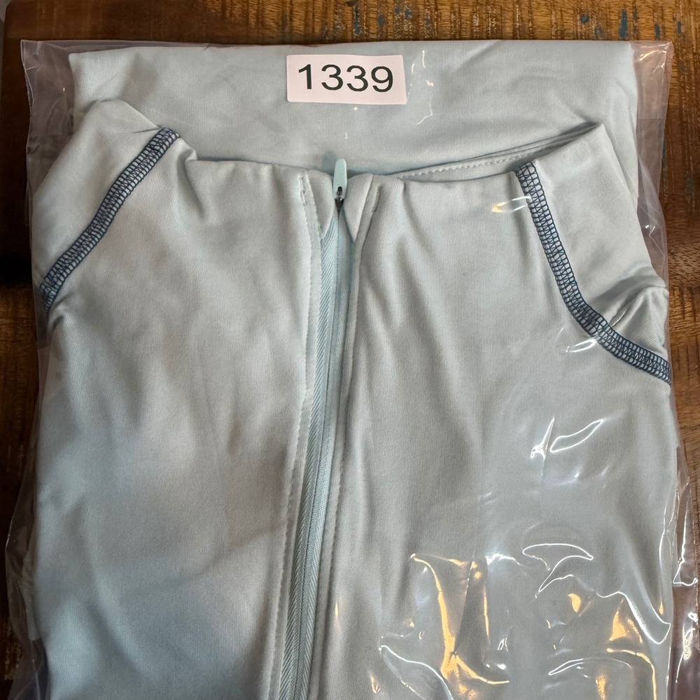 Under Armour Pullover Womens 1X Light Blue Quarter Zip Long Sleeve Athletic Top - Picture 12 of 12